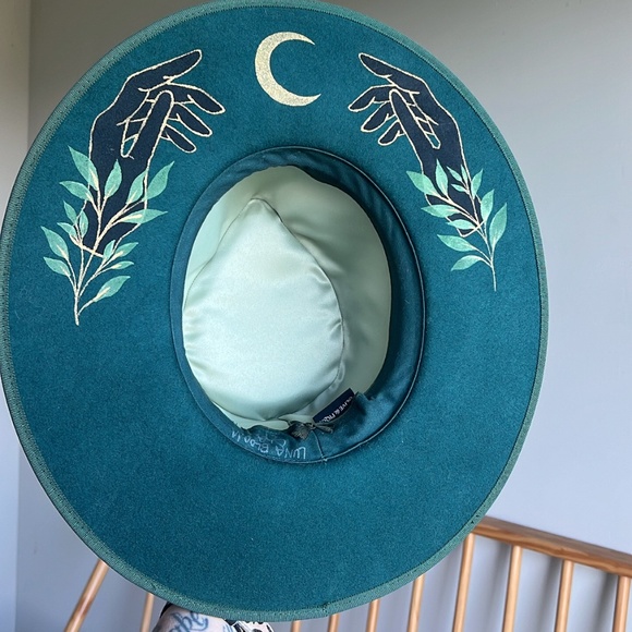 COPY - Luna Bloom Scry hat - Picture 1 of 3